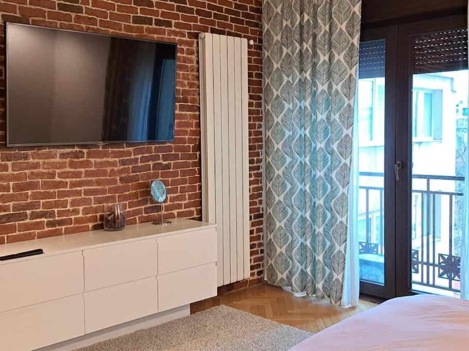 Classy Apartment With Parking In The City Center Bukarest Exterior foto