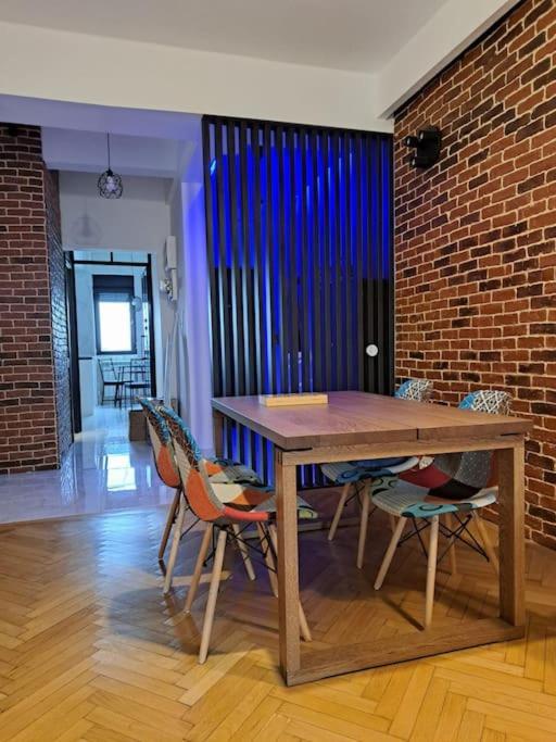 Classy Apartment With Parking In The City Center Bukarest Exterior foto